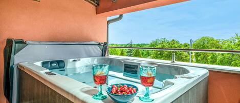 Bain à remous extérieur