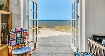 Cozy home in Glesborg with WiFi