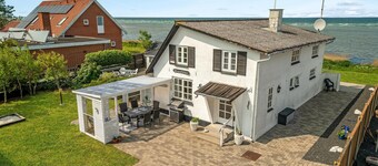 Cozy home in Glesborg with WiFi