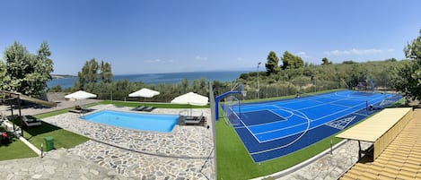 Sportplatz