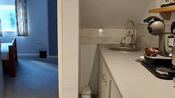 Classic-Zimmer, 1 Schlafzimmer, mit Bad, Stadtblick (Ground Floor Room )