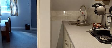 Classic Room, 1 Bedroom, Ensuite, City View (Ground Floor Room ) | 1 bedroom, blackout curtains, soundproofing, iron/ironing board