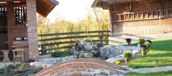 Authentic and traditional farmhouse 'Medjedovica brdo Godovik'