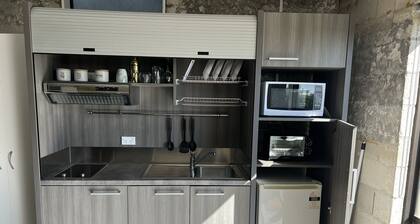 Cosy comfortable unit with city views