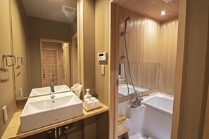 Classic Villa | Bathroom sink