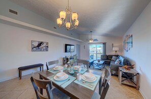 Smart TV - Charming home in Panama City Beach🏖️ (Panama City Beach)