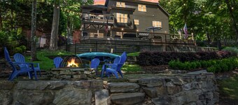 Summer specials! Welcome to our LKN HOME! Sleeps 16! Boat Rental Available!