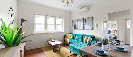 Televisión, chimenea