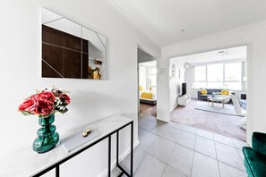 Interior - The Meadow Gardens Oasis (St Kilda East)