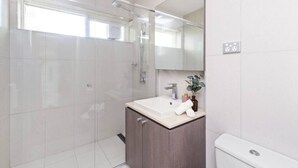 Unclassified image, 3 of 12, button - Romantic Retreat with Garden (Prahran)