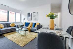 TV - South Yarra Urban Haven (South Yarra)