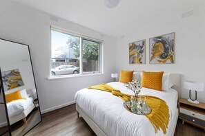 2 bedrooms, desk, iron/ironing board, travel crib