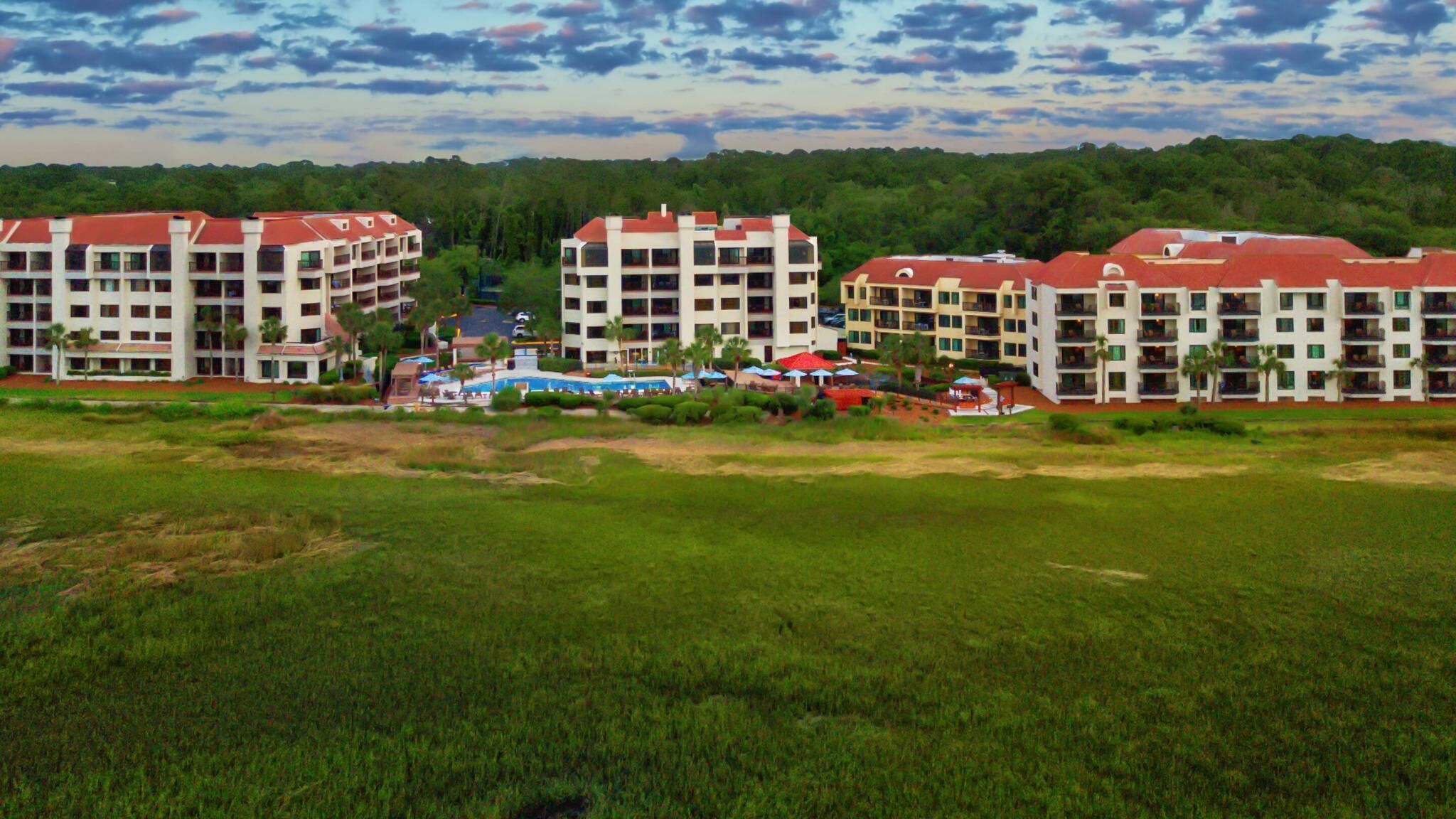 Marriott's Harbor Pointe at Shelter Cove-- 2 bedroom on the bay