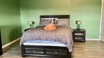 4 bedrooms, WiFi, bed sheets