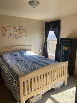 2 bedrooms, WiFi, bed sheets