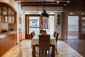 Unclassified image, 4 of 53, button - Guayllabamba Estate - Indoor Pool, Jacuzzi & Gym (Quito)
