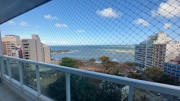 Basic Apartment | Lanai
