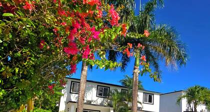 Tranquil and Spacious Townhouse-7 minutes to the beach