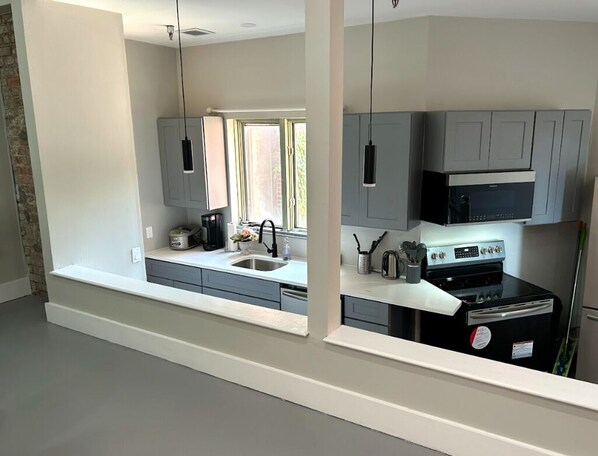 Microwave, oven, stovetop, dishwasher