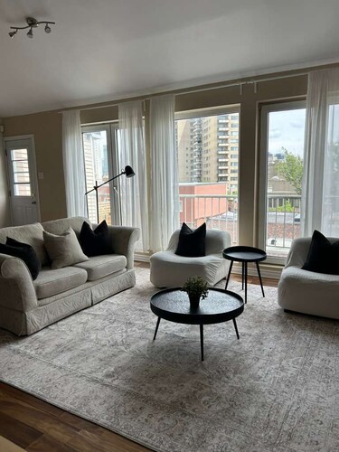 Retraite de luxe 2 chambres Golden Square Mile Downtown
