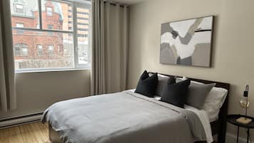 2 bedrooms, desk, iron/ironing board, free WiFi