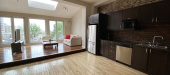 2BR Historic Luxury Retreat in the Heart of Golden Square Mile Downtown Montreal