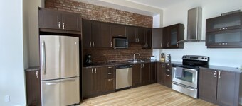 2BR Historic Luxury Retreat in the Heart of Golden Square Mile Downtown Montreal