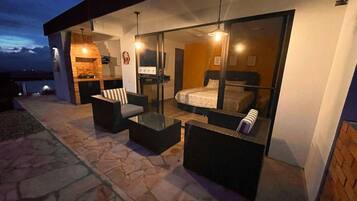 2 bedrooms, bed sheets