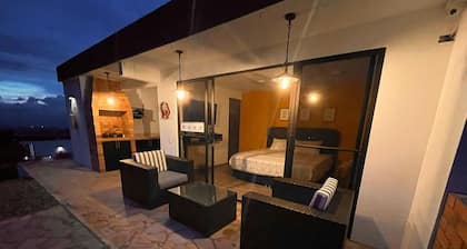 LUZ DE LUNA MESA DE LOS SANTOS CABAÑA ROMANTICA