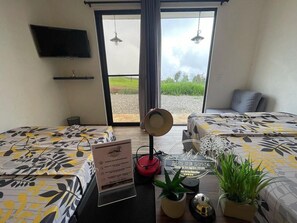 2 bedrooms, bed sheets