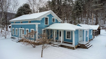 Catskill dreamy pet friendly country house  for a unique getaway experience.