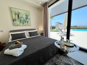 Egyptian cotton sheets, premium bedding, desk, blackout curtains - La Valle Dei Tempi  (Agrigento)