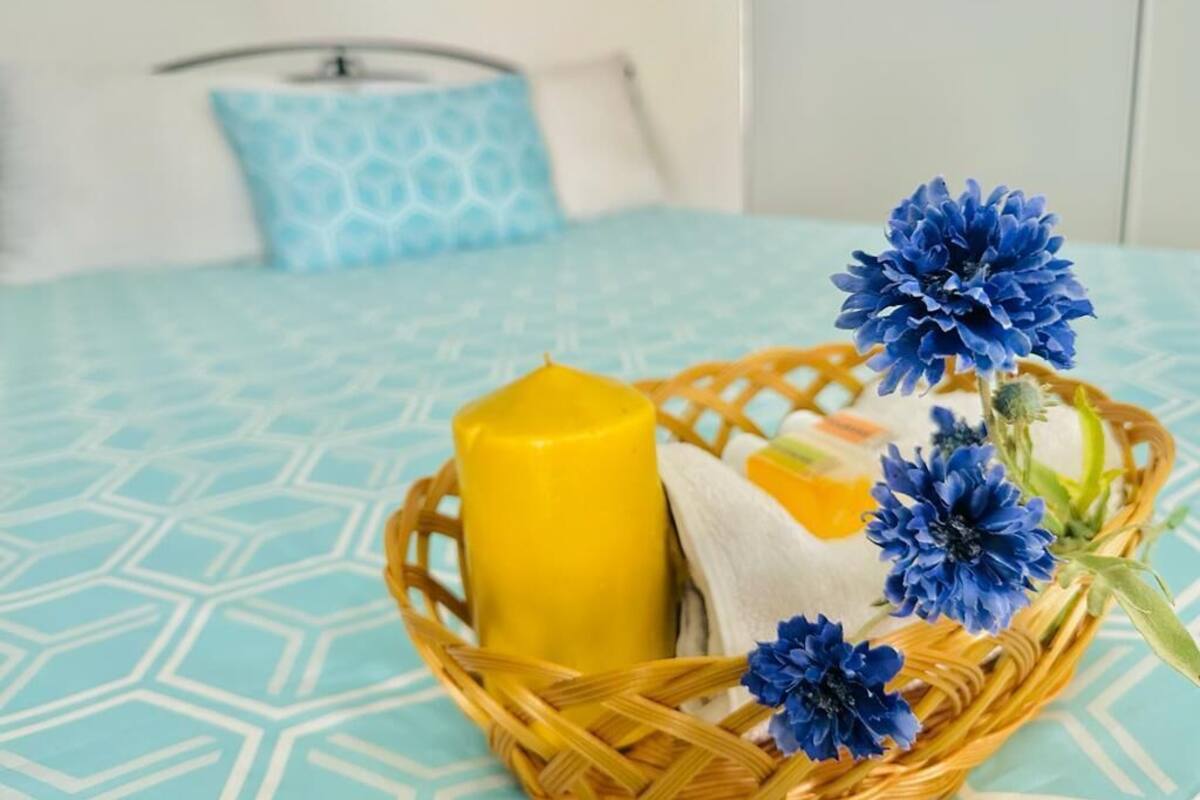Comfort Room, 1 Bedroom, Non Smoking, Courtyard View | Gebar bulu kapas, kalis bunyi, seterika/papan seterika, Wi-fi percuma
