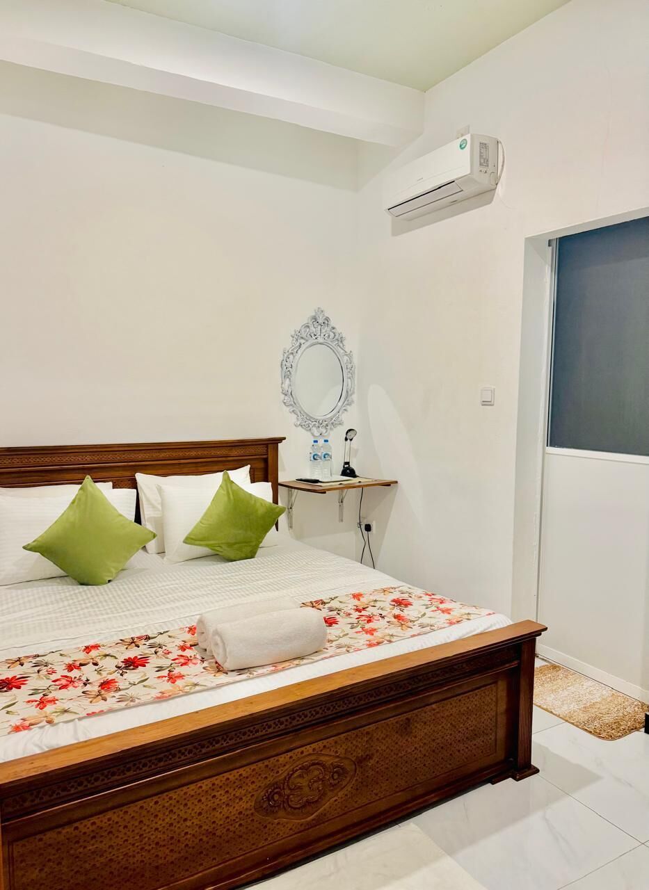 Deluxe Room, 1 King Bed, Non Smoking | Room amenity