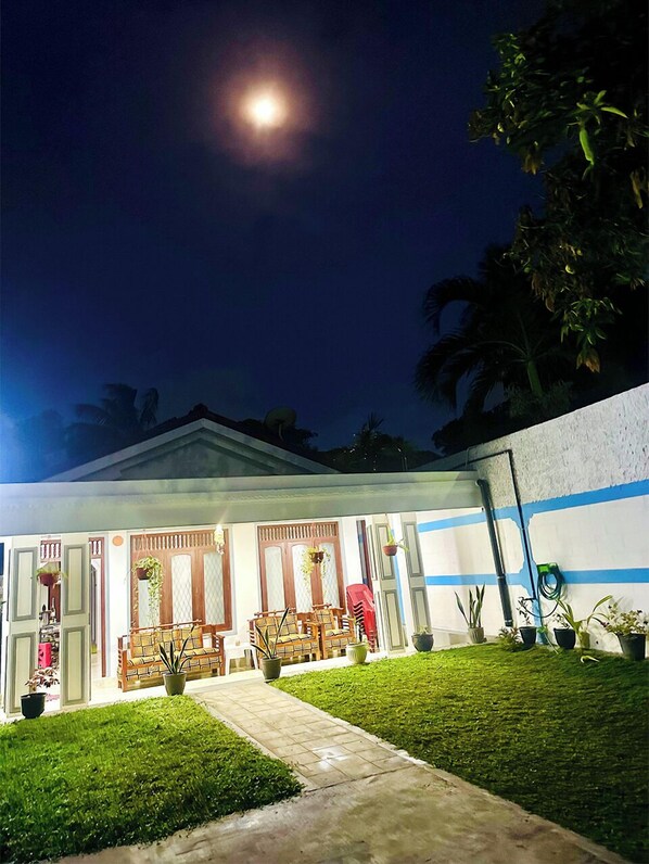 Exterior - Sea Breeze  (Negombo)