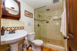 Dusche, Whirlpool, Haartrockner