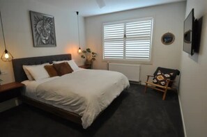 4 bedrooms, WiFi - Modern Mountain View 2 (Jindabyne)