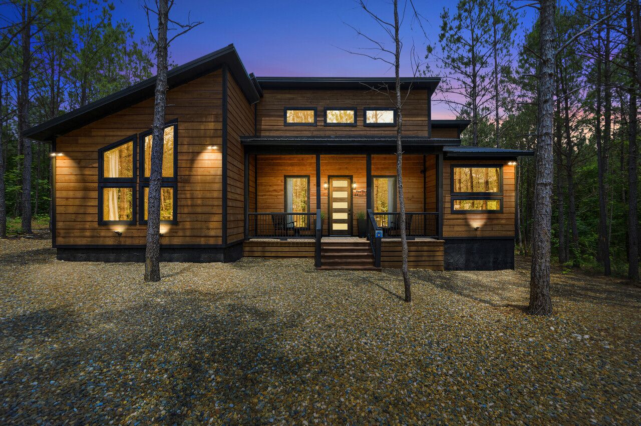 Pino Vista - Modern cabin w/ outdoor family fun - Zipline