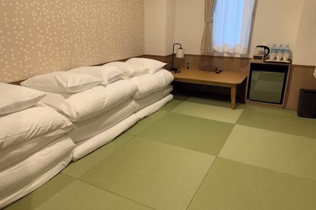 Schreibtisch, laptopgeeigneter Arbeitsplatz, Verdunkelungsvorhänge