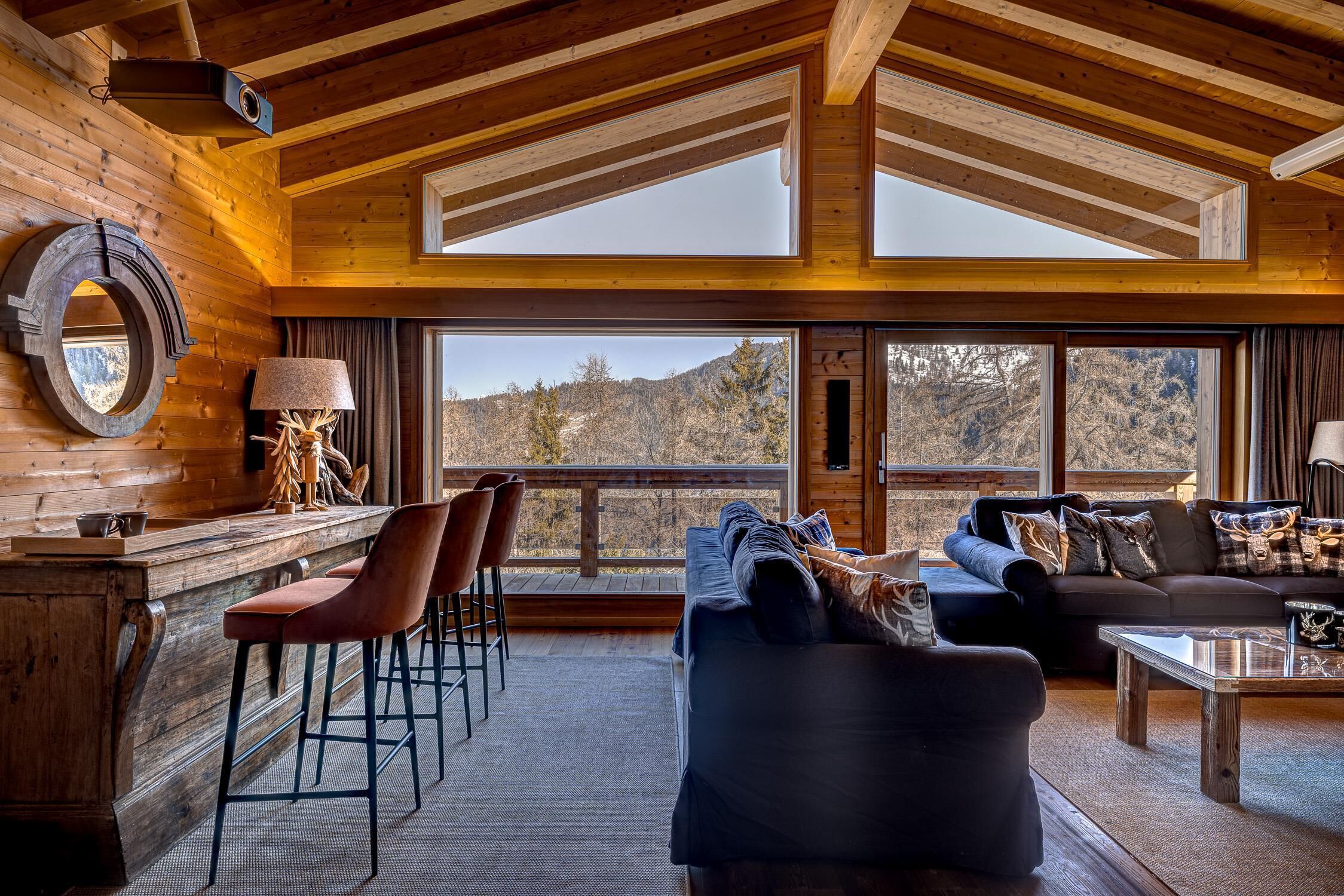 Téléviseur, foyer, chaîne audio