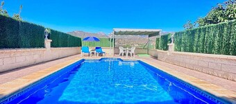 Cosy villa with amazing views