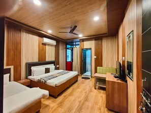 Family Room | Premium bedding, desk, blackout drapes, free WiFi