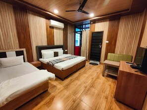 Family Room | Premium bedding, desk, blackout drapes, free WiFi - The Mountain View Tapovan- By Tree Town Hospitality (Rishikesh)