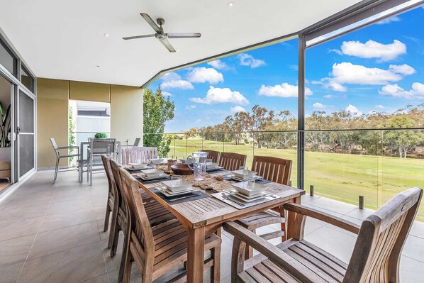 Outdoor dining