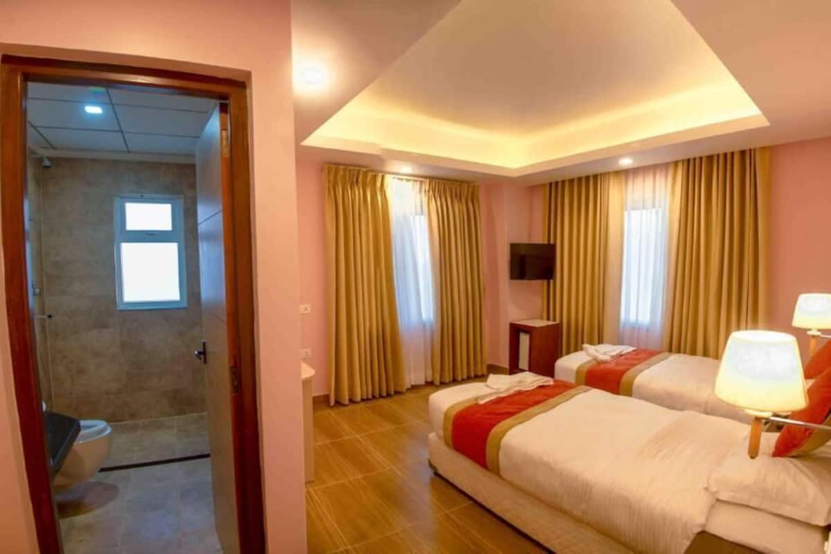 deluxe twin room | free wifi