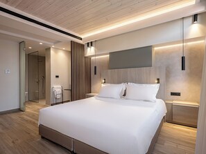 Deluxe Suite | 房內夾萬、遮光窗簾/窗簾、隔音、熨斗/熨衫板
