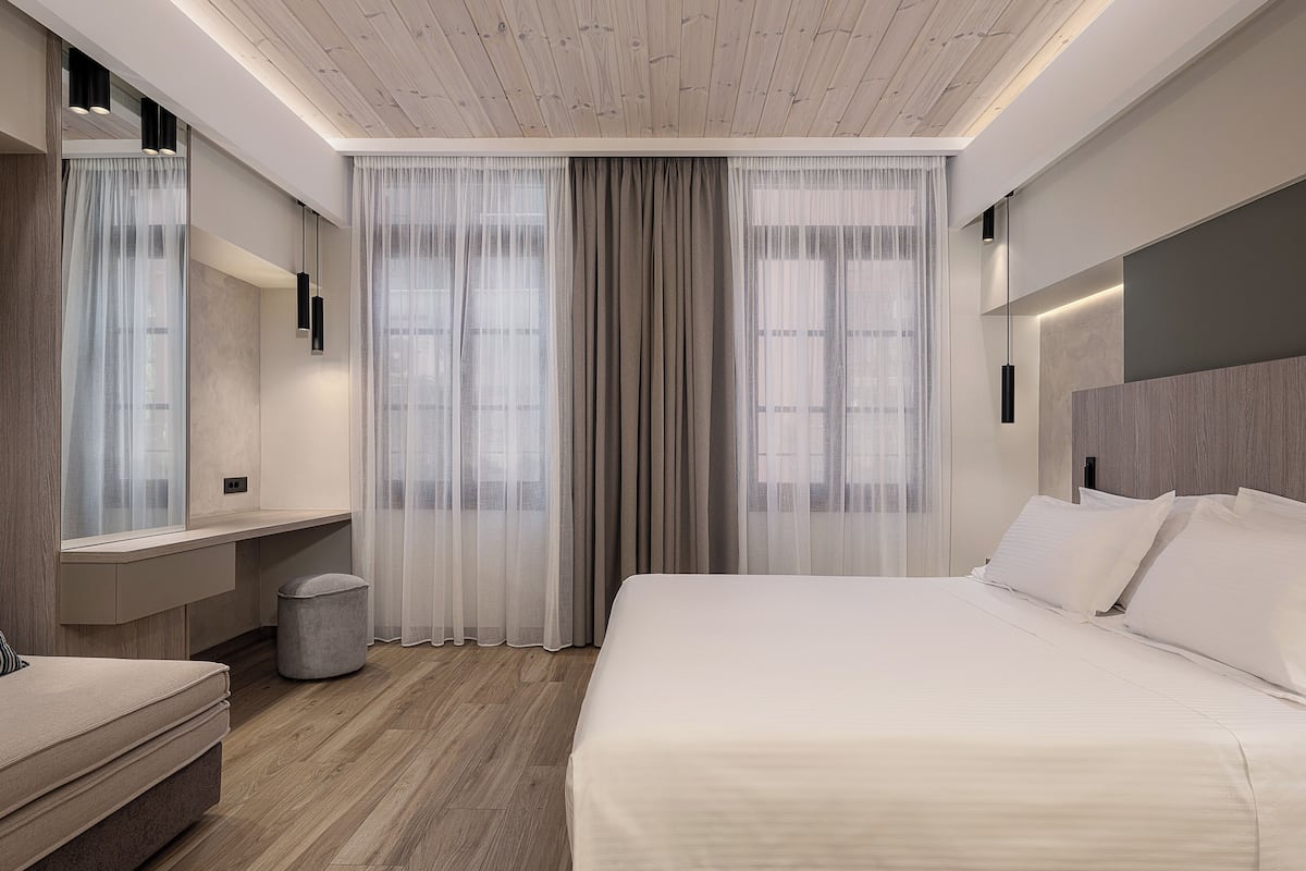 Standard Suite
