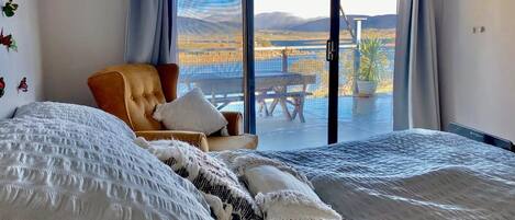 3 habitaciones, tabla de planchar con plancha, cuna de viaje y wifi