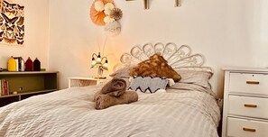 3 habitaciones, tabla de planchar con plancha, cuna de viaje y wifi 