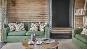 Smart TV, fireplace, foosball, table tennis